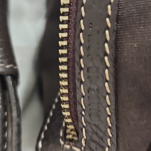 Tod's Vintage Brown - Picture 4 of 11